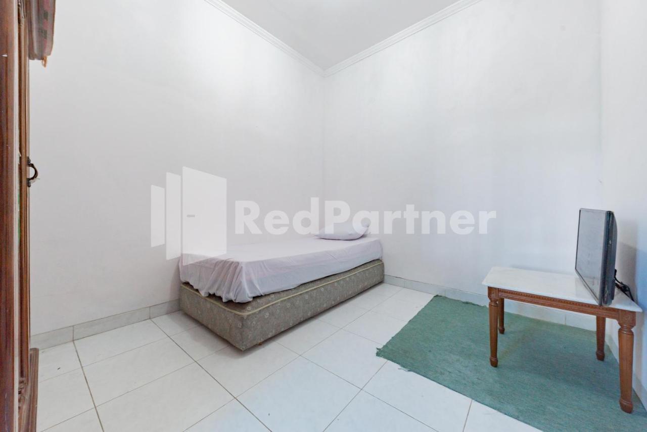 Biru Homestay Bandung Mitra Reddoorz Exteriör bild
